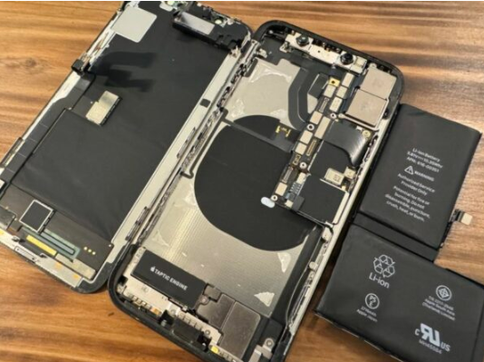 iPhoneXが半日持たない…【中央林間店】